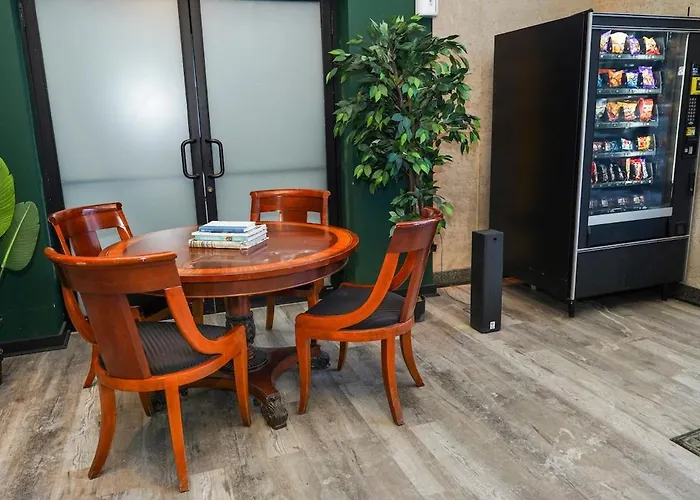 Mccormick Place 2br Spacious Corner Unit With Optional Parking Sleeps 6 Guests Near Soldier Field And Grant Park Appartamento Chicago