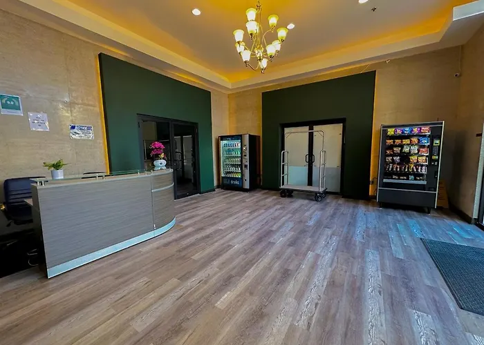 Mccormick Place 2br Spacious Corner Unit With Optional Parking Sleeps 6 Guests Near Soldier Field And Grant Park Appartamento Chicago