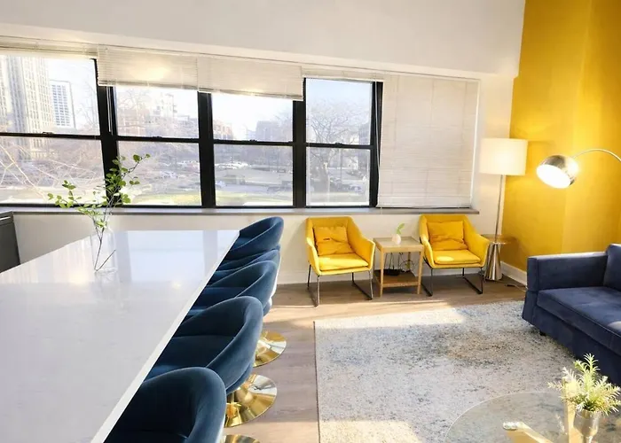 Mccormick Place 2br Spacious Corner Unit With Optional Parking Sleeps 6 Guests Near Soldier Field And Grant Park Appartamento Chicago